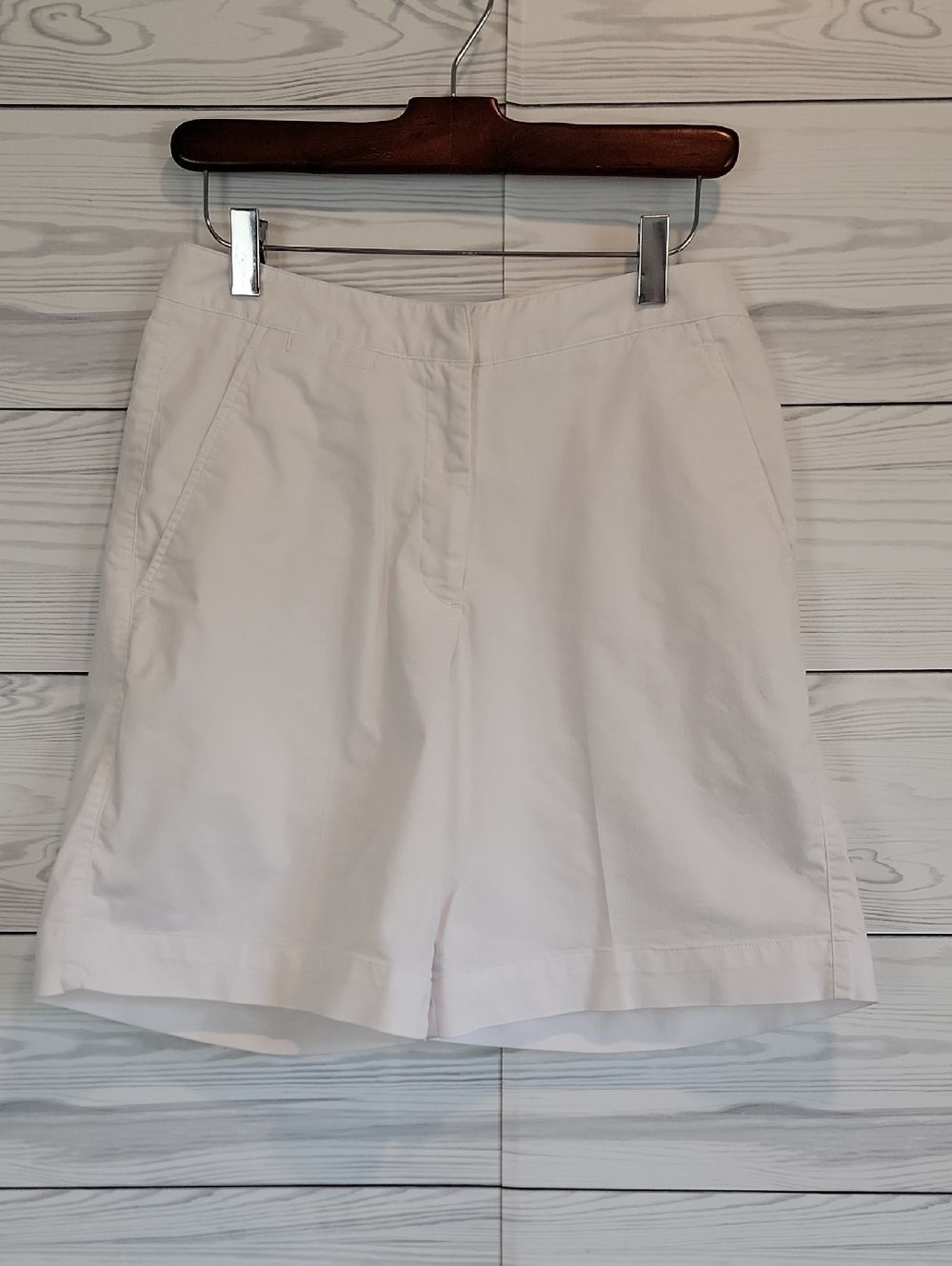 Nike Golf Classic White Shorts Dri-Fit Cotton Blend Womens Size M - Picture 1 of 10
